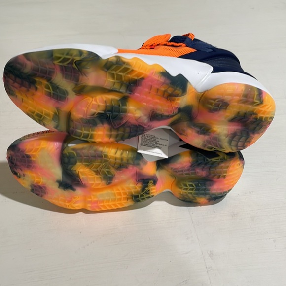 NWT Adidas D.O.N. Issue #2 Donovan Mitchell Hoop Shoes Men's Size 9.5. Sweet! - Picture 7 of 11